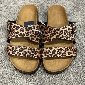 American eagle sandals